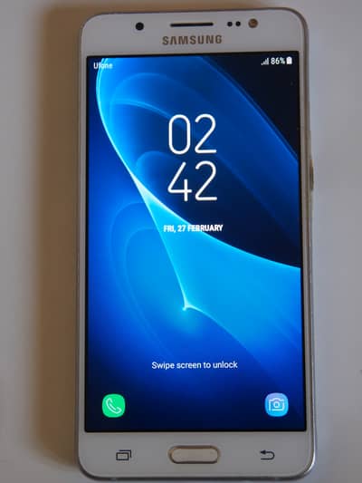 SAMSUNG GALAXY J5 (6)