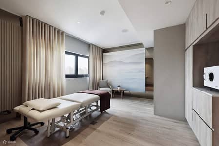 spa job available only for female