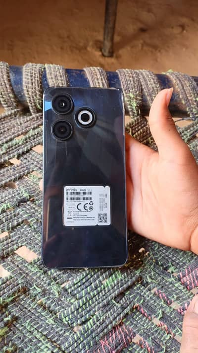 bhot acha mobile ha  open box ha