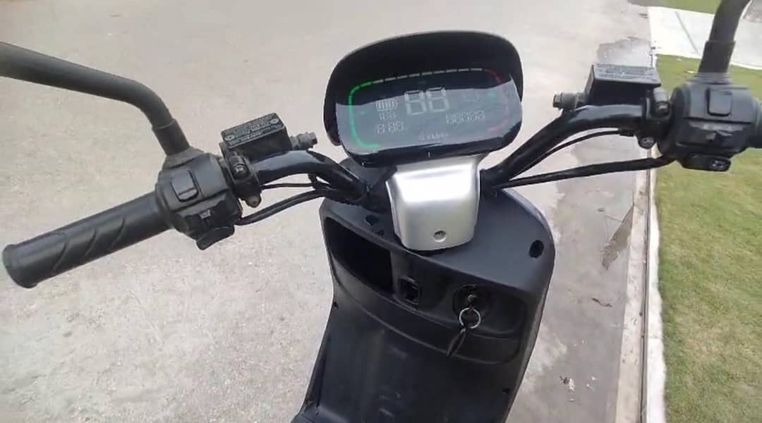 Metro yadea e8s pro 3