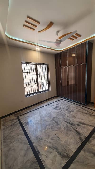 Stunning 6 Marla House In Bani Gala Available