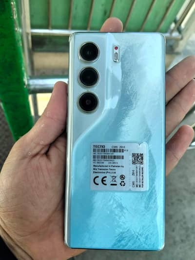 Tecno Camon 40 pro 8/256