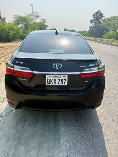 Toyota Corolla Altis Grande 2017/18 – New Shape – New Key