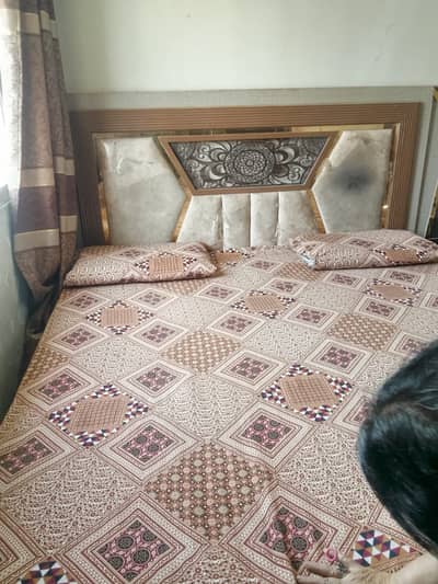 Full bedroom set with divider