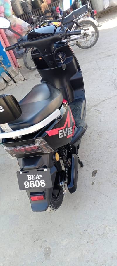 Electric Scooty 2 Thousand Kilo meter drive All punjab Register 26