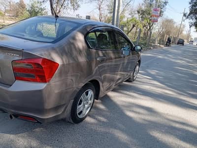 Honda city 2015 . urgently need to sale.