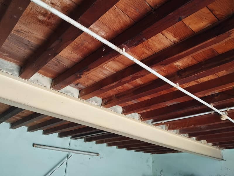 لکڑی بیار کا چھت 0