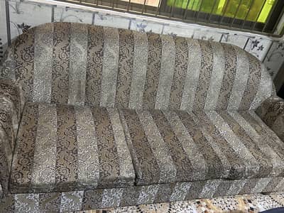 5 seater sofa in good condition