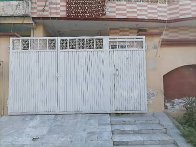 Avail Yourself A Great 10 Marla House In Marghzar Officers Colony