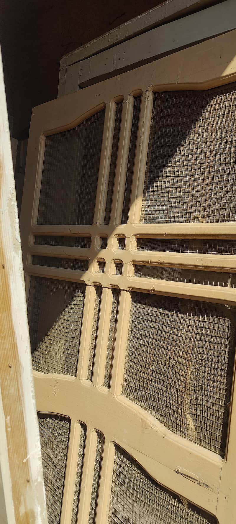 استعمال شدہ دروازے بہترین حالت میں مختلف سائزز میں دستیاب ہیں 1