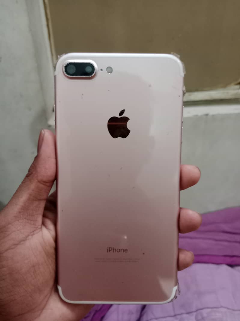 Apple iPhone 7 Plus 0