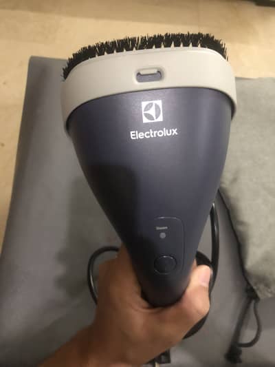 Electrolux 1400W Garment steamer