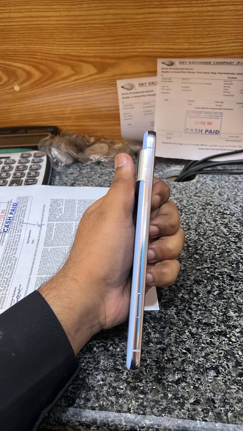 Google Pixel 8 Pro 2