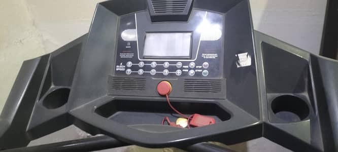 APPOLO TREADMILL  motorized FOR SALE 10/10 CONDITION