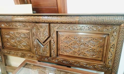 King size bed with side tables