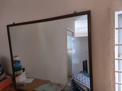wall mirror