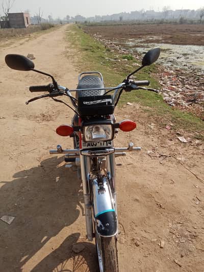 Honda 125 Condition good. demond 175000