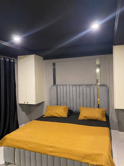 1 Bedroom VIP Full furnish flat per day available in Bahria town Lahore 0300 4561276