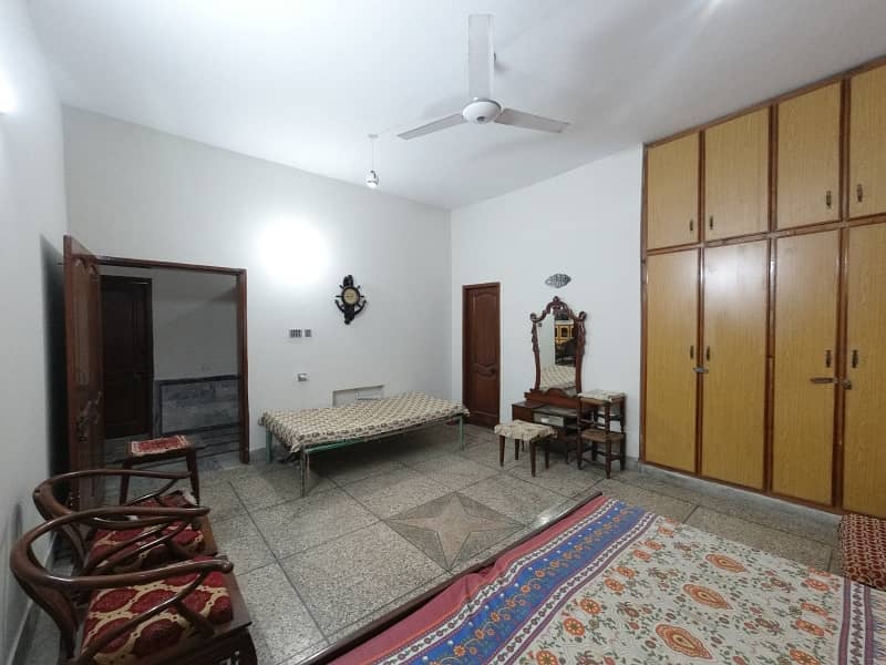 Upper Portion Available For Rent 14