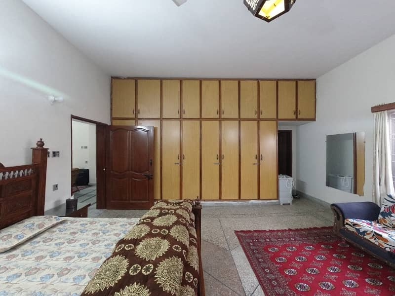 Upper Portion Available For Rent 19