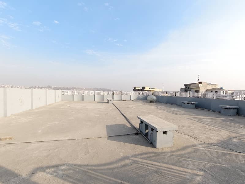 Upper Portion Available For Rent 31