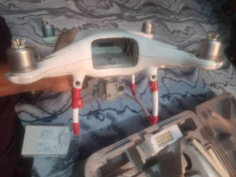 dji phantom 4 pro plus drone 2