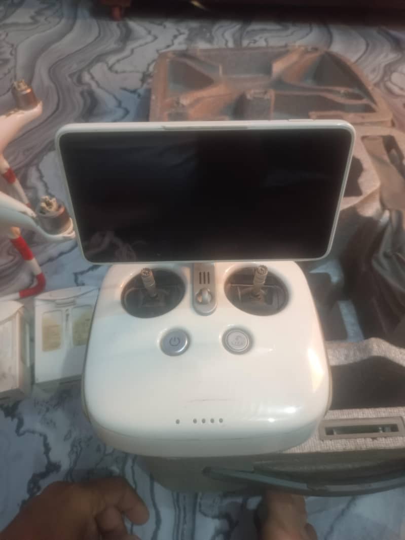 dji phantom 4 pro plus drone 11