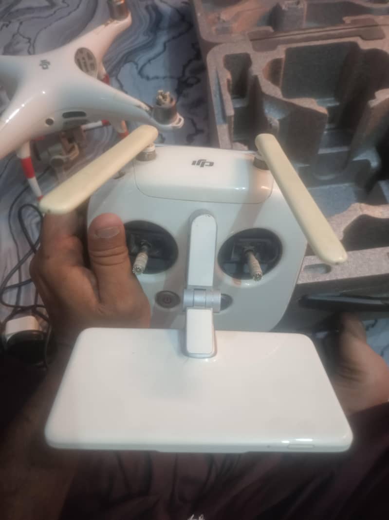 dji phantom 4 pro plus drone 14