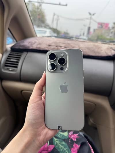 Iphone 15 pro 128 gb
