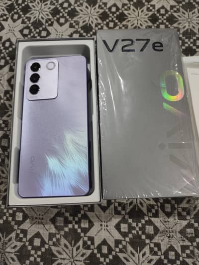 vivo v27e 8 Plus 8 256 with box and original charger