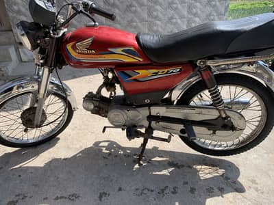 Honda 70 urgent sale bio available