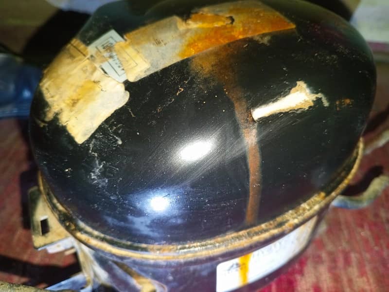 Waves Fridge Compressor – Big, Good Condition” 1