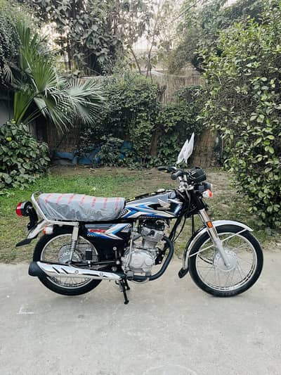 Honda cg 125 2025 model total original 10/10 condition best for 2026