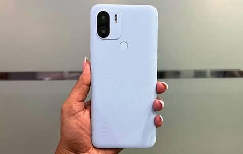 redmi 2,32 with box touch thora tota hova hai