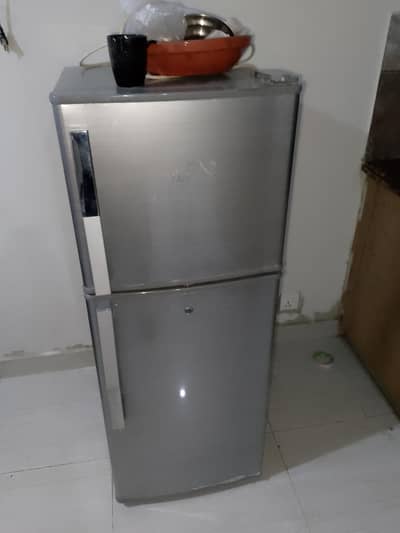 dawlence fridge Almost new