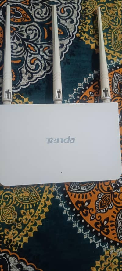 Router Internet TPLINK and TENDA