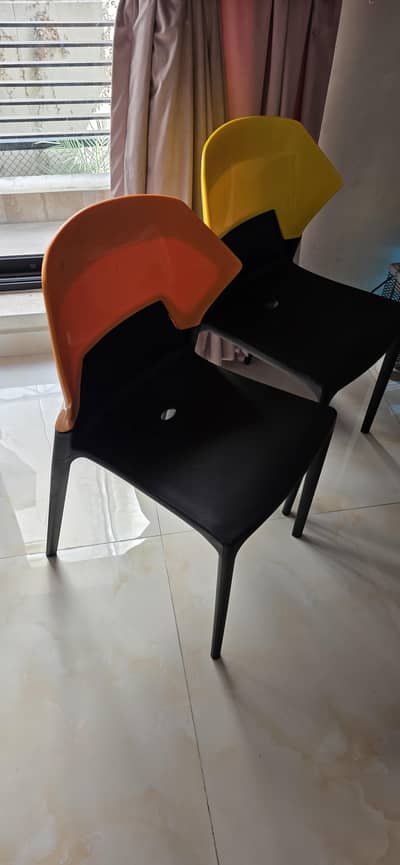plastic Durable chairs