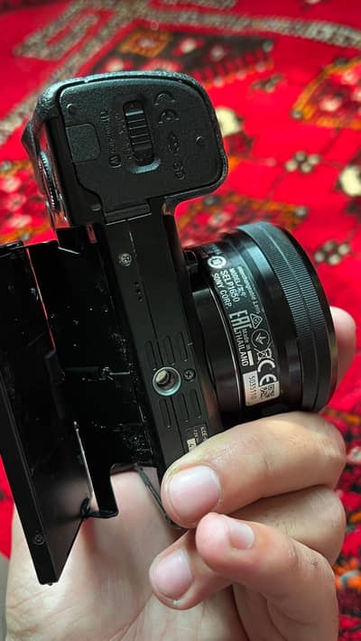 Sony A6000 with 16-55mm Lens