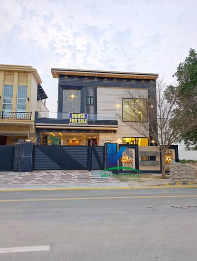 10 Marla Brand New Modern House