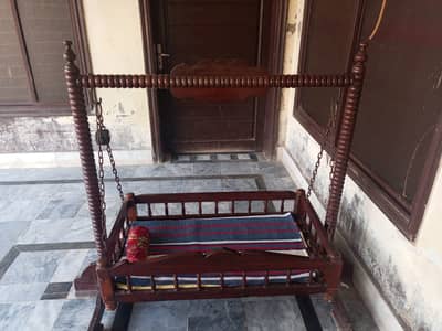 Mazboot Sheesham Wood Jhoola – Heavy & Durable (Used)