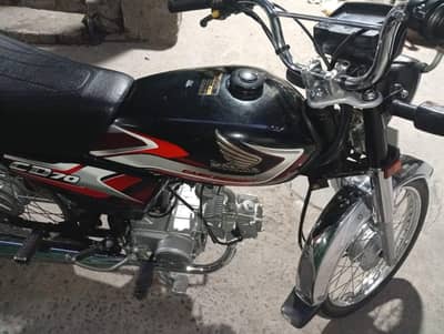 it's good condition & best opertuniti of bike lovers 03224433295