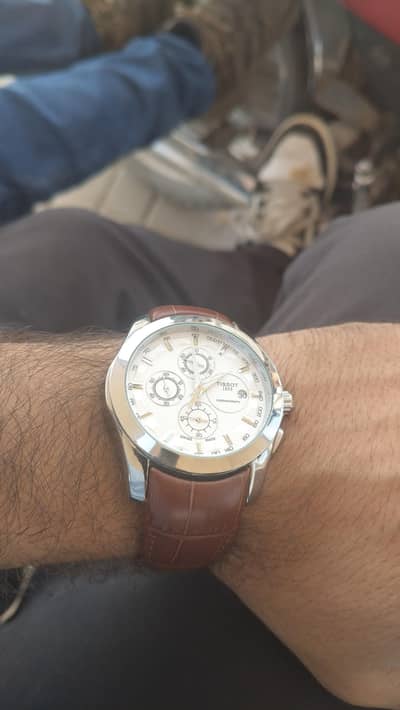 New Mens watch only 5 days used for sale