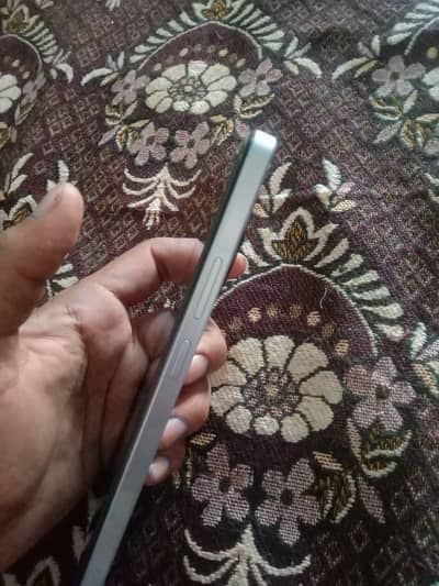 Realme 12 4G for Sale - 8GB(+8GB) RAM / 256GB ROM