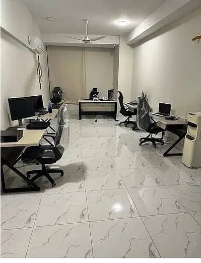 Brand New Office Area 550 Sqft Available For Rent in Main Boulevard Road Gulberg 3 Lahore