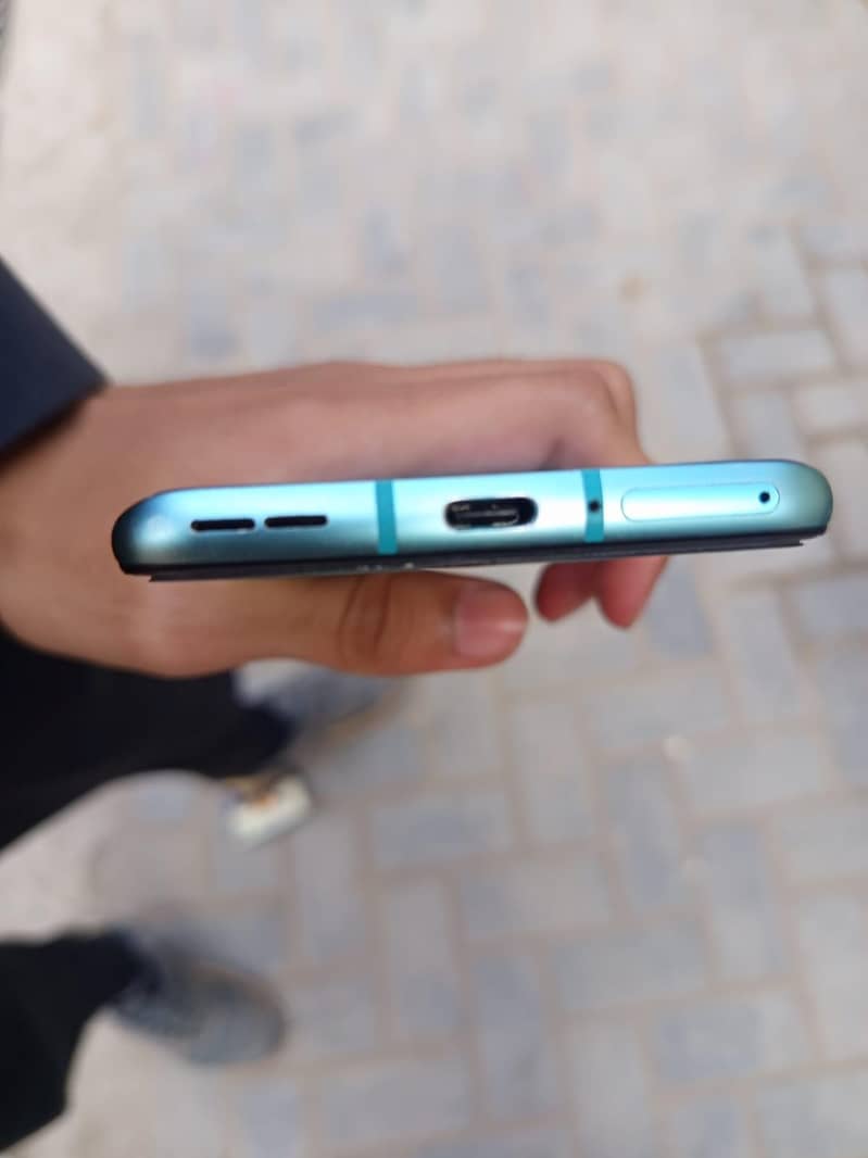 OnePlus 8t 5
