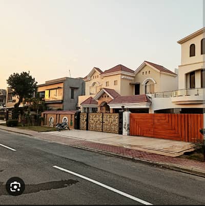 10 MARLA PLOT AT LOWEST RATE IN BAHRIA TOWN SECTOR F AVAILABLE FOR SALE ALL DUES PAID