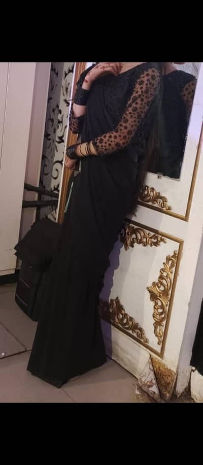 urgent for sell ready to wear Black pure saree with blouse