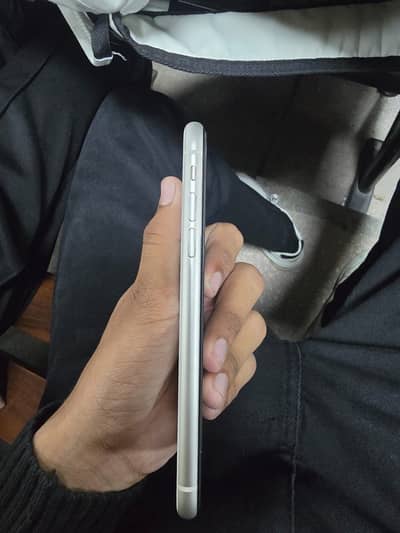 Iphone 11 Non PTA (JV)