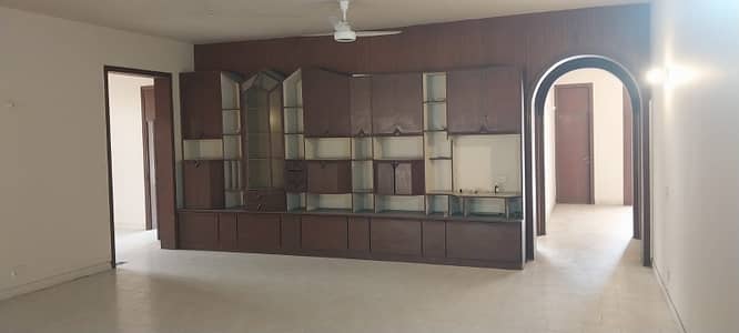 Abrar Estate Offers 2 Kanal Building For Rent For School Academy Collage Office Main Boulevard Near Shaukat Khanum And Wapda Town