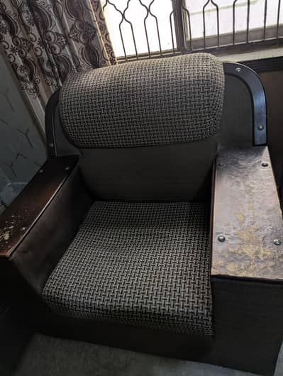 Elegant 6-Seater Sofa Set (1+2+3) - Solid Wood Arms - Good Condition